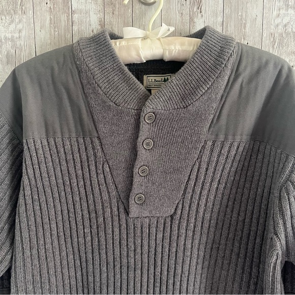 L.L. Bean Men's Wool Commando Henley Charcoal Crewneck Sweater Large - Picture 2 of 4